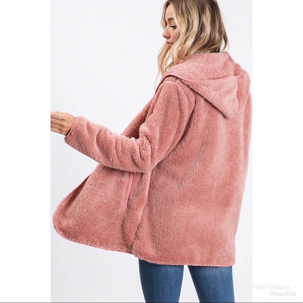 🥰LAST 1! Faux Fur Open Jacket w/Side Pockets! - Picture 4 of 4